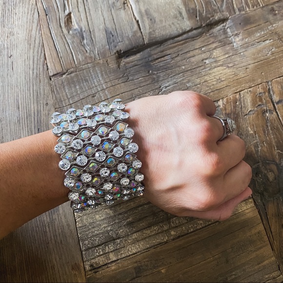 😍 HEAVY adjustable costume bracelet - Picture 2 of 3